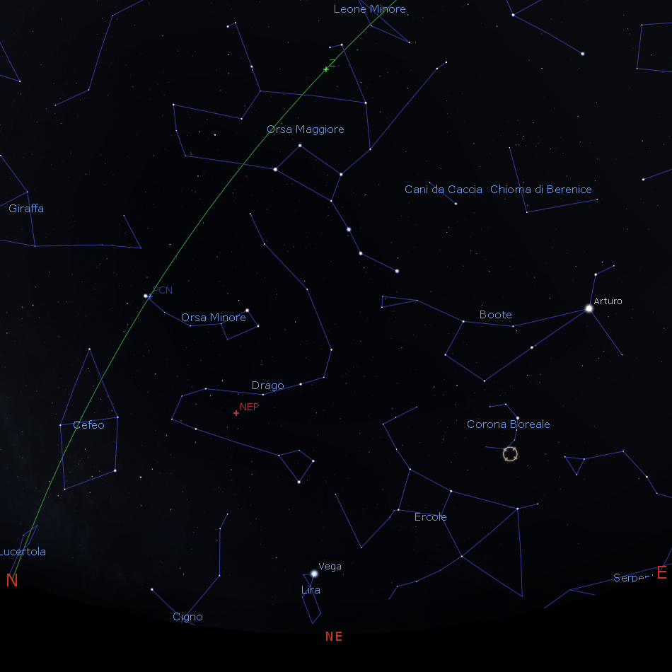 Vista più ampia che mostra la posizione di T CrB nel contesto del cielo primaverile visibile tra Nord ed Est