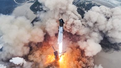 Fotografia del decollo del quarto volo di test integrato di Starship